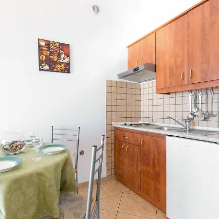 Appartamento Valentina - Nov109 By Interhome *